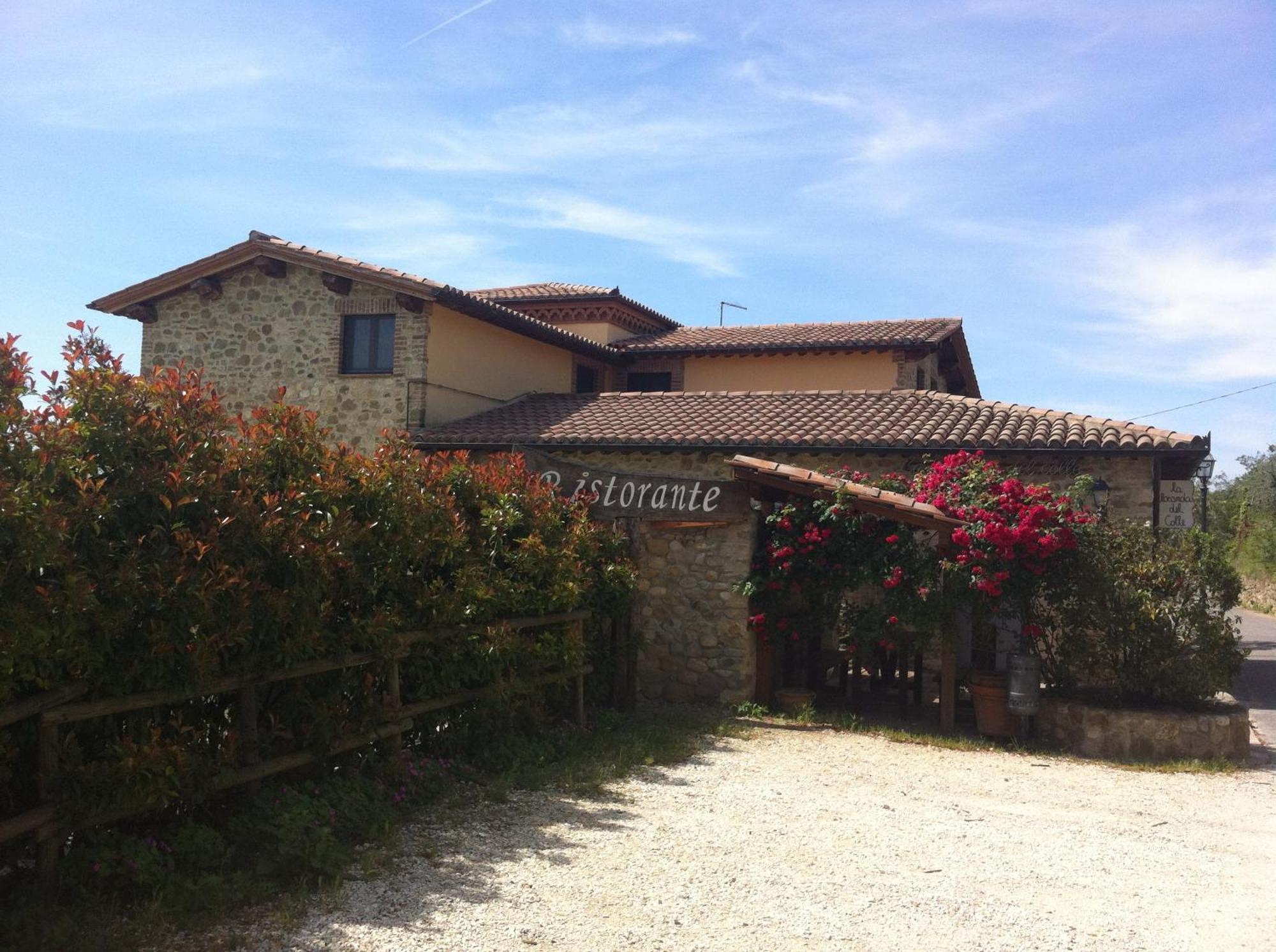 La Locanda Del Colle Bed & Breakfast Canalicchio Luaran gambar